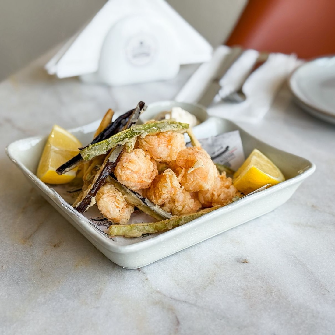 Shrimp tempura with green beans at Mazencito Pizzeria